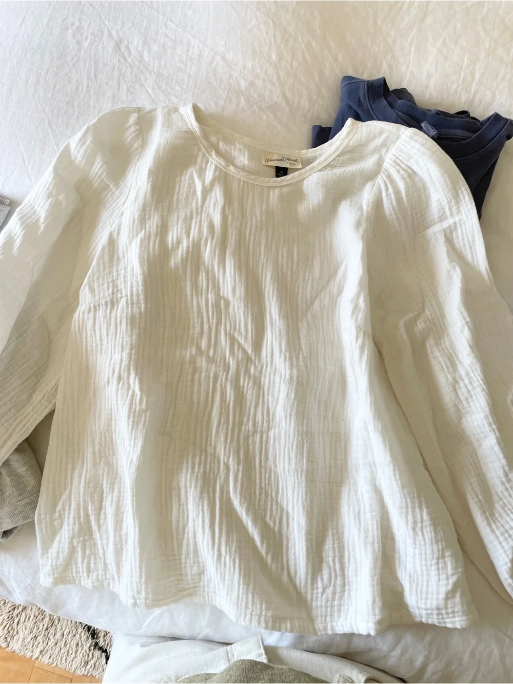 GAP Navy Short Sleeve Crewneck Tee (5 TOTAL)